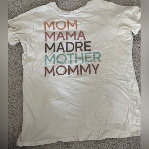 Tullabee Mom Cream T-Shirt